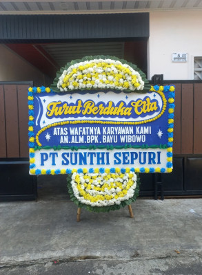Papan Bunga Duka di Gotong Royong