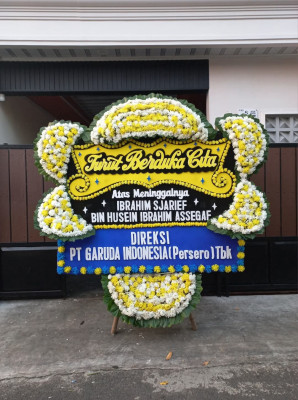 Papan Bunga Duka di Gotong Royong